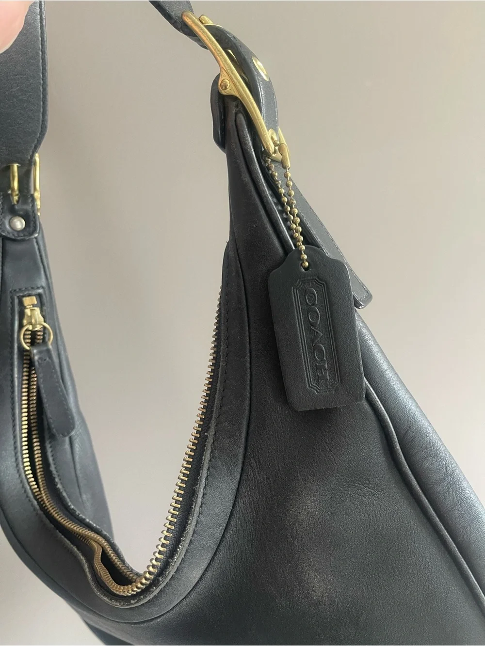 Vintage Coach | Black Leather West Zoe Hobo Bag 9591 Y2K 2000s Gold Hardware